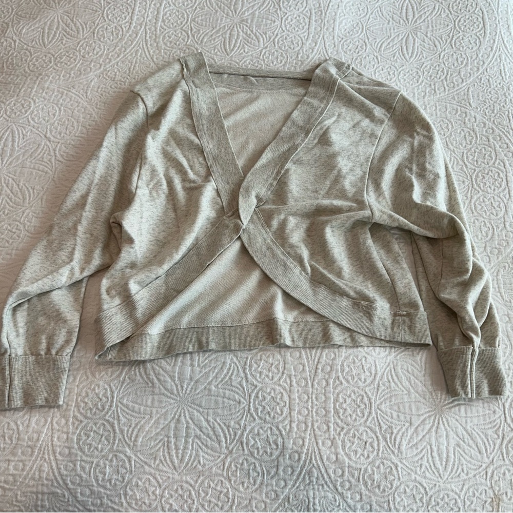 Anthro Pilcro Light Gray Cozy Open back pullover shirt Medium GUC